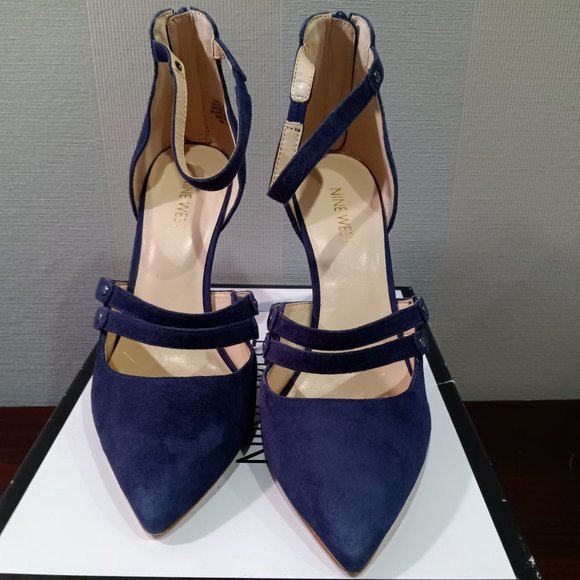NAVY TAHIRO  NINE WEST size 9 - Picture 1 of 10